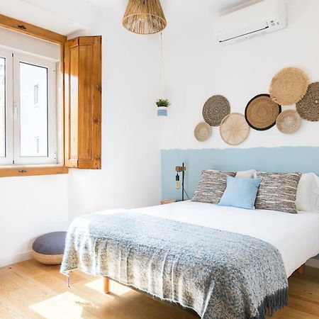Feel Home in this Stunning Renovated Nest in Graça Lissabon Buitenkant foto