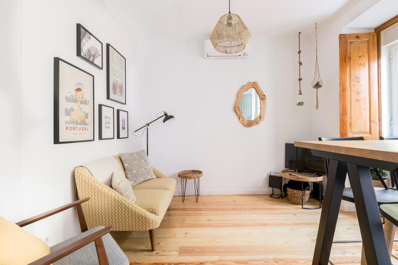 Feel Home in this Stunning Renovated Nest in Graça Lissabon Buitenkant foto