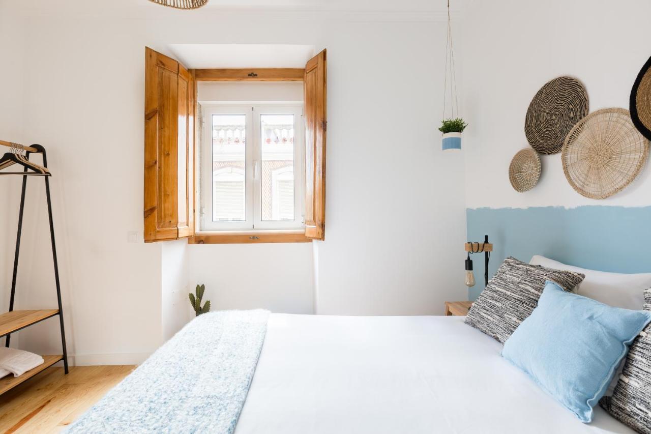 Feel Home in this Stunning Renovated Nest in Graça Lissabon Buitenkant foto