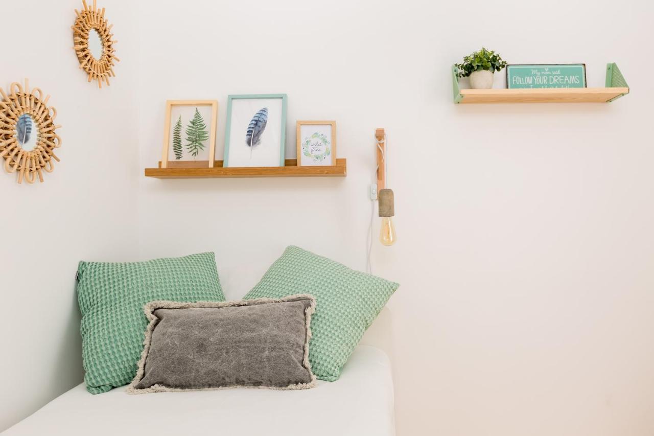 Feel Home in this Stunning Renovated Nest in Graça Lissabon Buitenkant foto